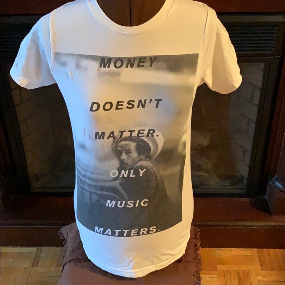 Women’s top size small